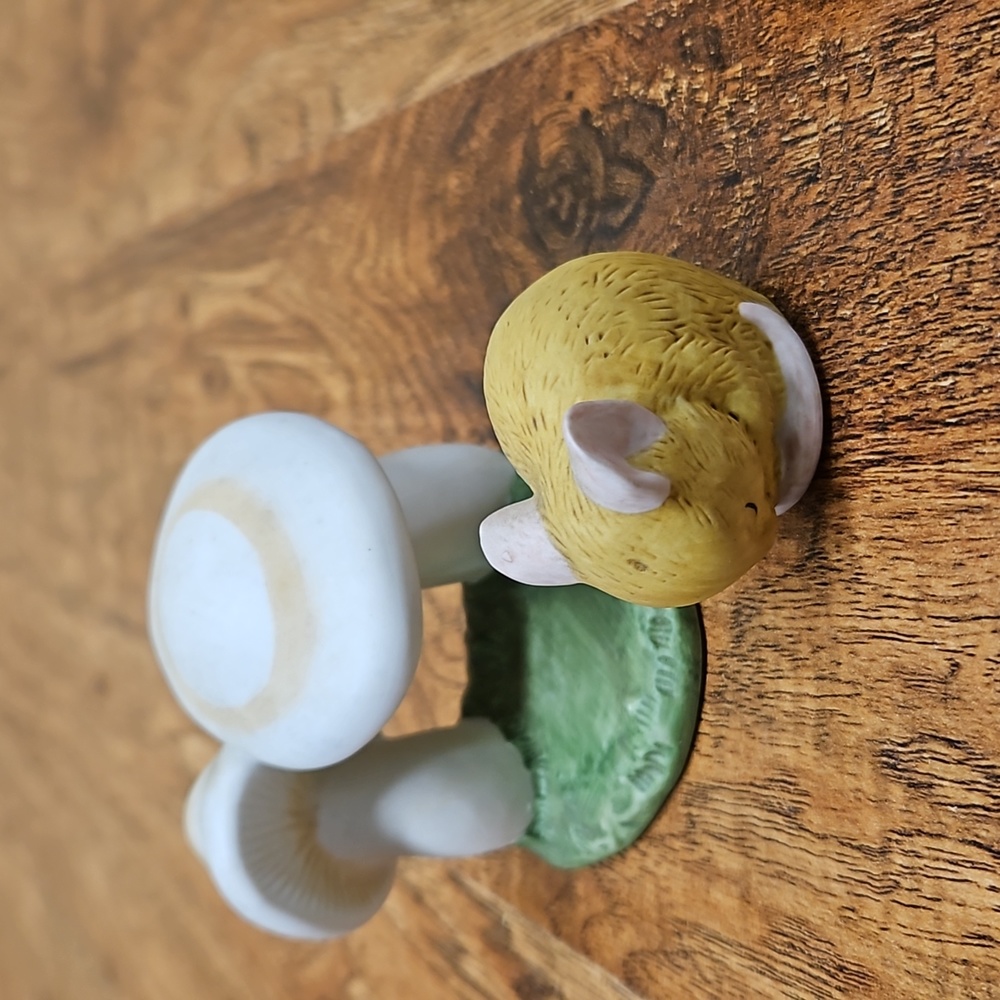 Jackie Smith Franklin Porcelains Mouse